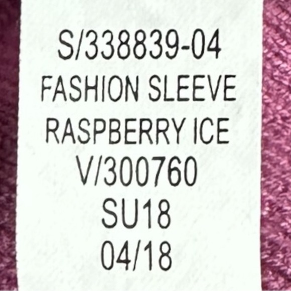 ๐บ GAP Raspberry Ribbed Knit Silk Blend Flowy Flutter Sleeve Sweater Size S - Picture 8 of 9